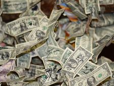 உலகின் 36-வது பெரிய பணக்காரர் தற்கொலை..? பிசினஸ் நஷ்டம் தான் காரணமாம்..?