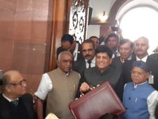 Budget 2019: இடைக்கால பட்ஜெட்டில் இடம்பெறும் அந்த 5 முக்கிய அறிவிப்புகள் இது தானோ? பரபர தகவல்கள் 