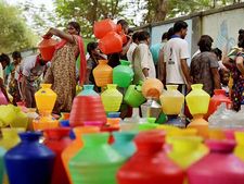 தண்ணீர் தங்கம் மாதிரி... ரொம்ப சிக்கனம் - டிசிஎஸ், விப்ரோ நிறுவனங்கள் அட்வைஸ்