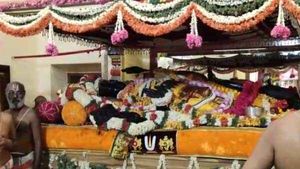 22 நாளில் ரூ.1.28 கோடி வசூல் செய்த அத்தி வரதர்.. 30 லட்சம் பக்தர்கள் வருகை! 