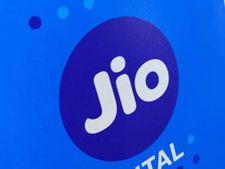 ரிலையன்ஸை விட மற்ற நிறுவனங்களின் postpaid planல் 2 மடங்கு அதிக கட்டணம்.. CLSA  அறிக்கை! 