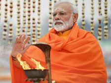RSS எதிர்ப்பை மதிப்பாரா மோடி! பாஜகவின் Foreign Currency Bond திட்டத்தை எதிர்க்கும் தாய் கழகம்! 