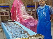 Runi Khatun வயிற்றில் இருந்து எடுத்த 1.68 கிலோ நகைகள்! 90 காசுகள்..! 