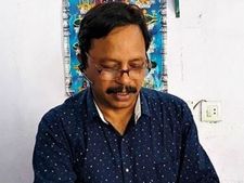 ஒரு லிட்டர் பெட்ரோல் ரூ.50 தானா.. பிளாஸ்டிக்கில் இருந்து பெட்ரோல் உற்பத்தியா.. அசத்தும் இன்ஜினியர்!