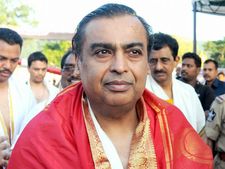 ஏழுமலையானுக்கு  1.11 கோடி ரூபாய் காணிக்கை.. முகேஷ் அம்பானி அதிரடி..!