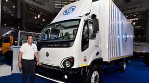 Ashok Leyland-ல் போனஸ் பிரச்னை..! மறு பக்கம் கட்டாய விருப்ப ஓய்வு..! 