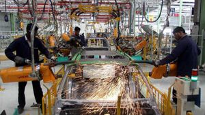 Maruti Suzuki Layoff: சாரிங்க உங்க 3000 பேருக்கு வேலை இல்லை..! 