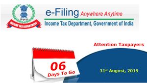 ஆகஸ்ட் 31, 2019-தான் வருமான வரி தாக்கல் செய்ய கடைசி தேதியாக அறிவிக்கப்பட்டு இருக்கிறது. 