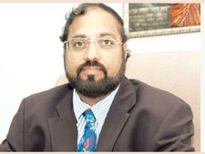 வருஷம் ரூ.58.8 கோடி சம்பளம்... பார்மா துறையில் புதிய சாதனை.. 