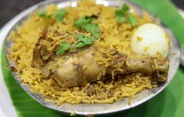 சுடச் சுட பிரியாணி.. நா ஊறும் சிக்கன் கிரேவி.. காம்பினேஷனில் கலக்கும்.. சேலம் RR Briyani! 