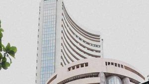 37328 புள்ளிகளில் நிறைவடைந்த சென்செக்ஸ்! 11017 புள்ளிகளில் நிஃப்டி நிறைவு..! 