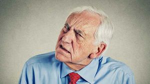 சரியும் FD வட்டி..! கண்ணீர் விட்டு கதறும் முதியவர்கள்..! 