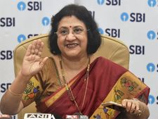  புதிய இன்சூரன்ஸ் நிறுவனம்.. எஸ்பிஐ அருந்ததி பட்டாச்சார்யா அதிரடி..!