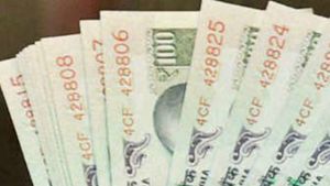 இனி வங்கிகள் இப்படி செஞ்சா  தினசரி ரூ.100  அபராதம்.. ஆர்பிஐ அதிரடி நடவடிக்கை! 