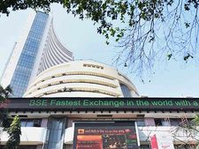 52 வார இறக்க விலையைத் தொட்ட பங்குகள்..! 