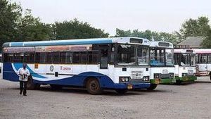 தினசரி சுமார் ரூ.6 கோடி நஷ்டம்.. இருந்தும் தொடரும் தெலுங்கானா TSRTC ஊழியர்கள் ஸ்டிரைக்..! 