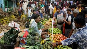 பால், காய்கறி, பழங்களுக்கு GST வசூலிக்க அரசு பரிசீலனை..! கவலைக்கிடத்தில் பொருளாதாரம்..!