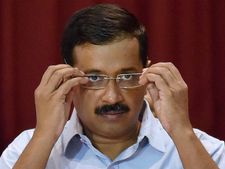 மொதல்ல வேலை வாய்ப்ப குடுங்க.. குடியுரிமை சட்டம் எல்லாம் அப்புறம் பாக்கலாம்..! டெல்லி முதல்வர்! 