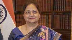 ரூ.15 லட்சம் வீட்டு வாடகையா.. போதும்டா சாமி.. உங்க சேவையே வேண்டாம்.. திரும்ப அழைத்த மத்திய அரசு..! 