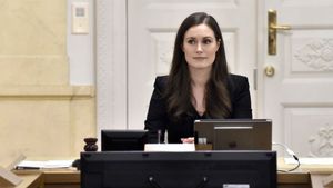 ஃபின்லாந்தில் வாரத்தில் நாலு நாள் தான் வேலை.. தினமும் 6 மணி நேரம் பணி.. உண்மை அல்ல..!