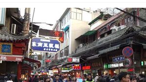 கொரோனாவின் கொடூர தாக்குதல்.. படு வீழ்ச்சி கண்ட சீனா சந்தை.. தெறித்து ஓடிய முதலீட்டாளர்கள்..! 