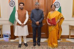 பட்ஜெட் 2020: பரபரப்பான எதிர்பார்ப்புகள், சவால்களுக்கு மத்தியில் பட்ஜெட் இன்று தாக்கல்.. ! 