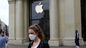 கொரோனா பீதியிலும் நடந்த தரமான சம்பவம்.. போராட்ட களத்தில் குதித்த ஆப்பிள்..! 