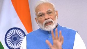யாரையும் பணி நீக்கம் செய்யாதீங்க.. பிரதமர் மோடி தொழில்துறையினரிடம் வேண்டுகோள்..!