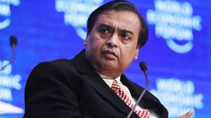 அம்பானிக்கே ஆப்பா? 56,000 கோடி சொத்து காலி! 12 ஆண்டுகளில் இல்லாத பங்கு விலை சரிவு! 