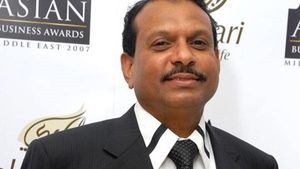 இந்தியருக்கு ஜாக்பாட்! லூலூ கம்பெனியில் ராஜ குடும்பத்து ஷேக்கே பணம் போட்டிருக்காராம்!