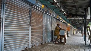 30 ஆண்டுகளில் இல்லாத அளவு இந்தியா மோசமாக அடி வாங்க கூடும்.. பிட்ச் ரேட்டிங்ஸ் கணிப்பு..! 