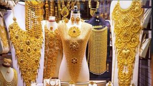 Gold Price பெரிய சரிவை காணலாம்! யார் கணித்து இருக்கிறார்கள்? எவ்வளவு சரியலாம்?
