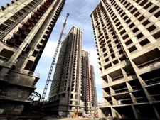 வீட்டுக் கடன் வாங்குறீங்களா? SBI-ல் 15 வருடத்தில் இல்லாத வட்டி குறைப்பு வரலாம்! ரெடியா இருங்க!