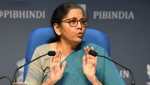 என்ன சொல்கிறார் நிர்மலா சீதாராமன்.. இறுதி கட்ட ஊக்குவிப்பு அறிவிப்பு.. யாருக்கு என்ன சலுகை..!