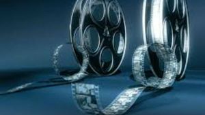 இந்தியாவில் சினிமா தயாரிப்பு & பொழுதுபோக்கு துறையில் வியாபாரம் செய்யும் கம்பெனி பங்குகள் விவரம்! 