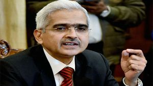 முதலீடுகளைத் திரட்டச் சொல்லி வங்கிகள் & என்பிஎஃப்சி-க்களுக்கு ஆர்பிஐ ஆளுநர் அட்வைஸ்!