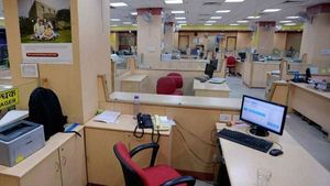 பல லட்சம் கோடி முறைகேடாக பரிமாற்றம்.. லிஸ்டில் பல இந்திய வங்கிகள்.. அதிர வைக்கும் பின்னணி..! 