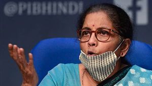 மத்திய அரசு ஊழியர்களுக்கு சூப்பரான தீபாவளி பரிசு.. LTC கேஷ் வவுச்சர் திட்டம்.. முழு விவரம் இதோ..! 