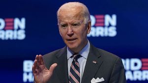 'கல்வி கடன்' தள்ளுபடி.. பைடனுக்கு வந்த புதிய நெருக்கடி..! 