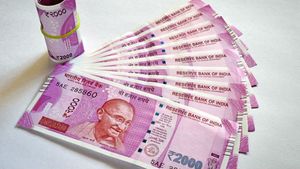  குழந்தையின் எதிர்காலத்திற்காக 15 ஆண்டுகளில் ரூ.50 லட்சம் வேண்டுமா? எதில் முதலீடு செய்யலாம்! 