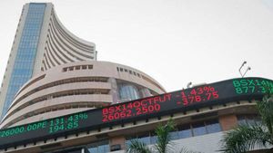 பரபரப்பான அமெரிக்கா தேர்தல் எதிர்பார்ப்புகள்.. ஏற்றப் பாதையில் சென்செக்ஸ்..! 