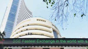 வரலாற்று உச்சத்தில் சென்செக்ஸ் நிஃப்டி.. உற்சாகத்தில் முதலீட்டாளார்கள்..! 