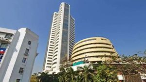 கொடுத்த லாபத்தினை எடுத்துக் கொண்ட சென்செக்ஸ்.. சரிவில் நிஃப்டி..! 