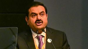 வரலாற்று உச்சத்தில் கெளதம் அதானியின் நிறுவனம்.. அதானி கிரீன் எனர்ஜியின் வேற லெவல் பெர்பார்மன்ஸ்..! 