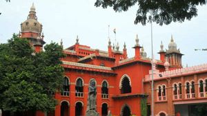 வங்கி என்றால் என்ன? ரெப்கோ வங்கியை ஒரு வங்கியாக கருத முடியாது? உயர் நீதிமன்றம் ஏன் அப்படி கூறியது? 