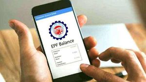 சம்பளதாரர்களுக்கு வட்டியில்லாமல் கடன் பெற எளிய வழி.. எப்படி தெரியுமா? 