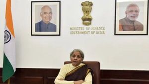 பெரும் நிம்மதியடைந்த மக்கள்.. வட்டி குறைப்பு வாபஸ்.. அரசின் முடிவால் மக்கள் மகிழ்ச்சி..! 