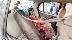  கொரோனா நோயாளிகள்: 60 நிமிடத்தில் இன்சூரன்ஸ் கிளைம்-க்கு ஒப்புதல்.. புதிய உத்தரவு..!