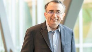  VMware நிறுவனத்தின் புதிய சிஇஓ.. இந்தியாவை சேர்ந்த ரகு ரகுராம் நியமனம்..!