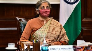 இன்போசிஸ்-ஐ வறுத்தெடுக்கும் மக்கள்.. யாருடைய தவறு..? நிர்மலா சீதாராமன் டிவீட் மூலம் டிவிட் மழை..! 